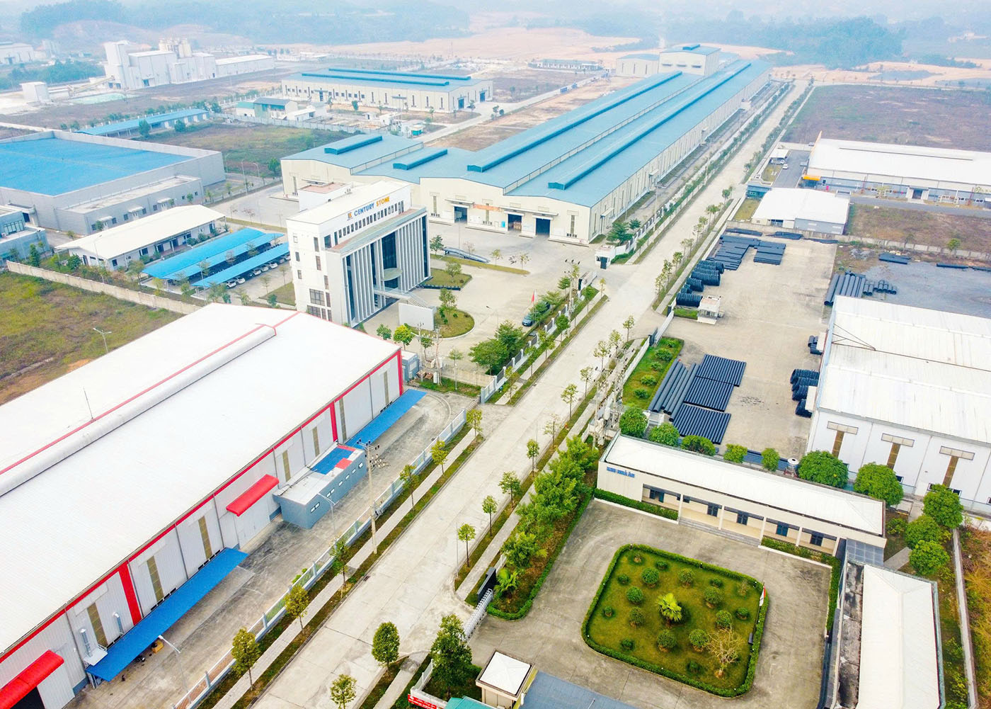 Công nghiệp mở rộng tạo thêm việc làm và thúc đẩy nhu cầu nhà ở