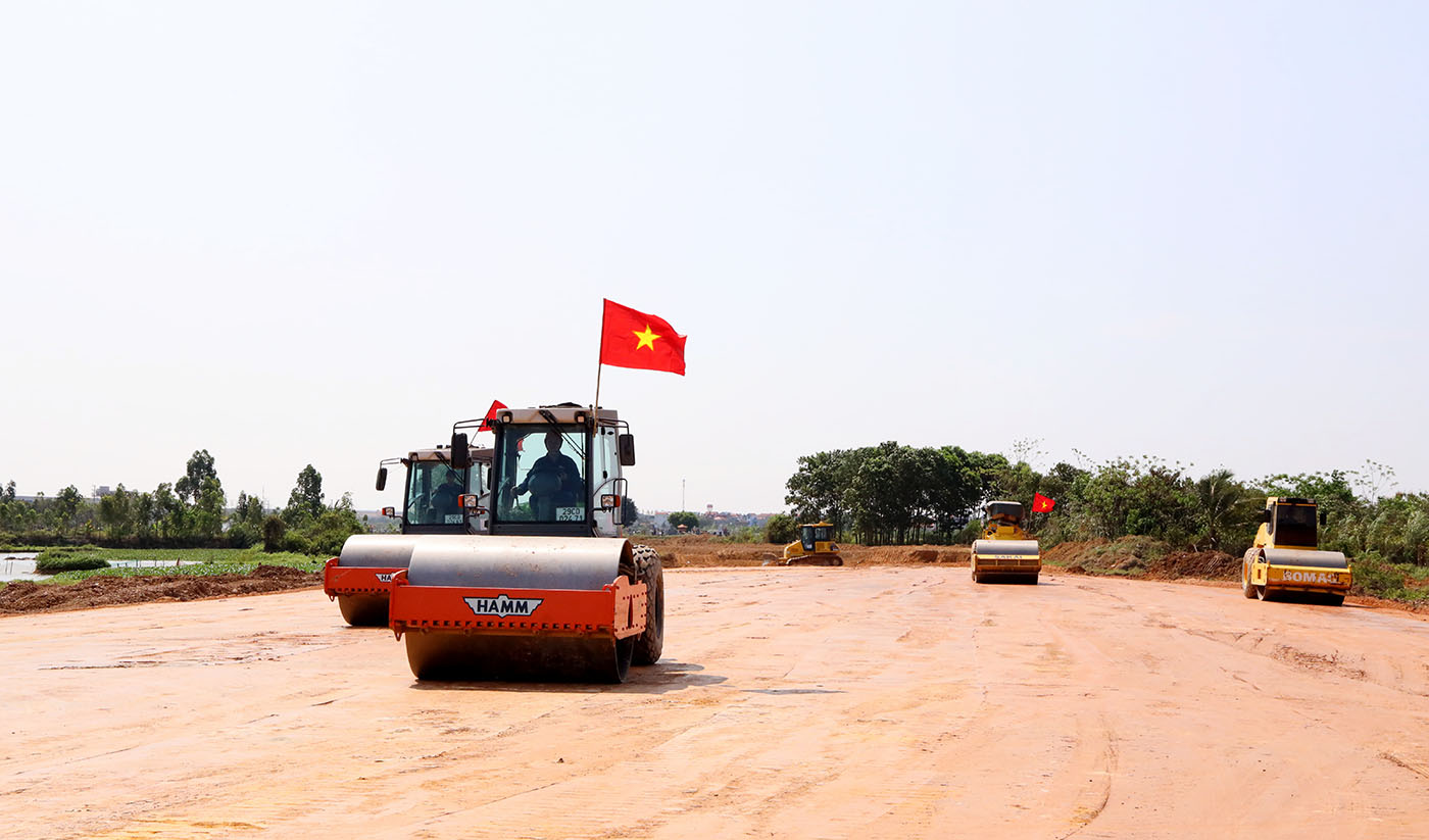 Hạ tầng giao thông được đầu tư giúp mở rộng không gian phát triển